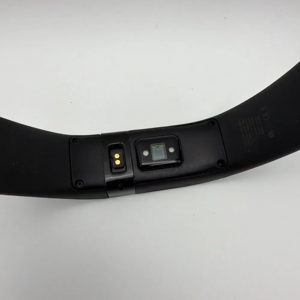 Fitbit Activity Tracker and Sleep Black MSIP-CRM-XRA-FB405 Size L/G No Charger